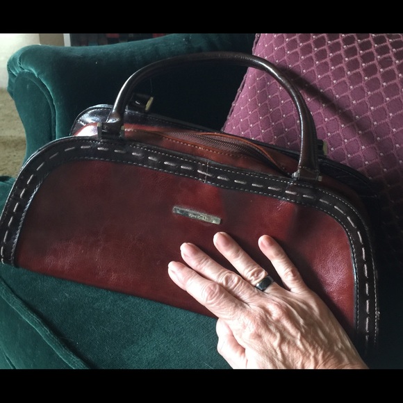 Rina Rich Leather Handbag - Picture 6 of 7